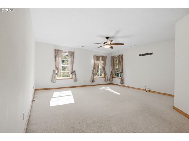20367 Sw Tremont Way, Beaverton, OR 97007