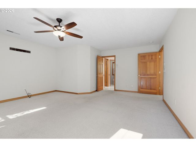 20367 Sw Tremont Way, Beaverton, OR 97007
