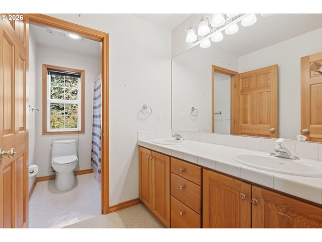 20367 Sw Tremont Way, Beaverton, OR 97007