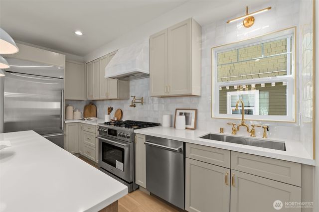 3113 E Cherry Street, Seattle, WA 98122