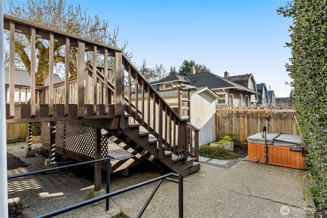 3113 E Cherry Street, Seattle, WA 98122