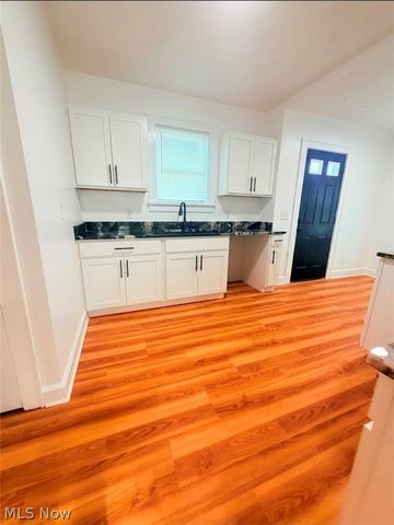 2520 8th Street NE, Canton, OH 44704