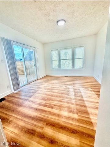 2520 8th Street NE, Canton, OH 44704