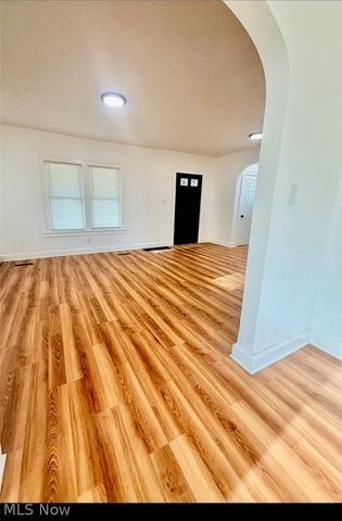 2520 8th Street NE, Canton, OH 44704