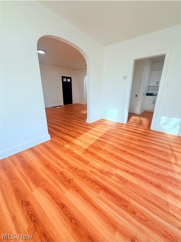 2520 8th Street NE, Canton, OH 44704