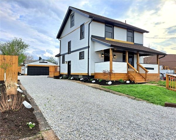 2520 8th Street NE, Canton, OH 44704