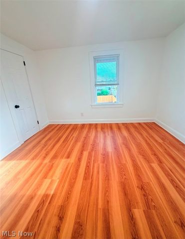 2520 8th Street NE, Canton, OH 44704