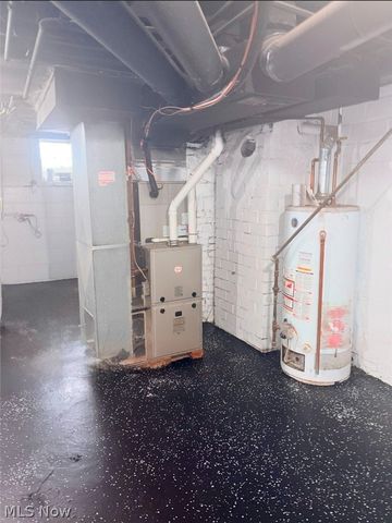 2520 8th Street NE, Canton, OH 44704