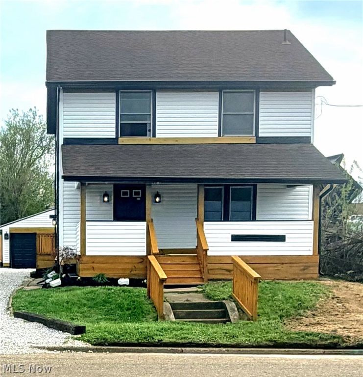 2520 8th Street NE, Canton, OH 44704