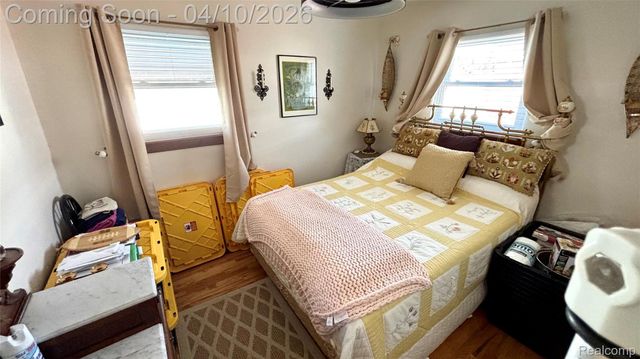 1772 Lakeview Street, Trenton, MI 48183