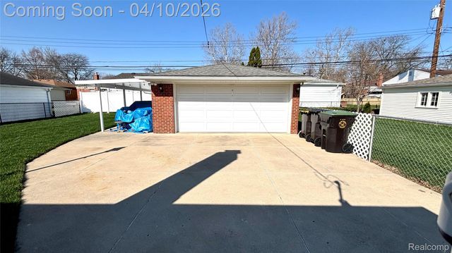 1772 Lakeview Street, Trenton, MI 48183