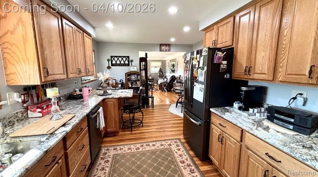 1772 Lakeview Street, Trenton, MI 48183