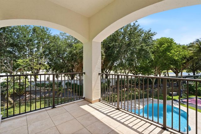 17816 Key Vista Way, Boca Raton, FL 33496
