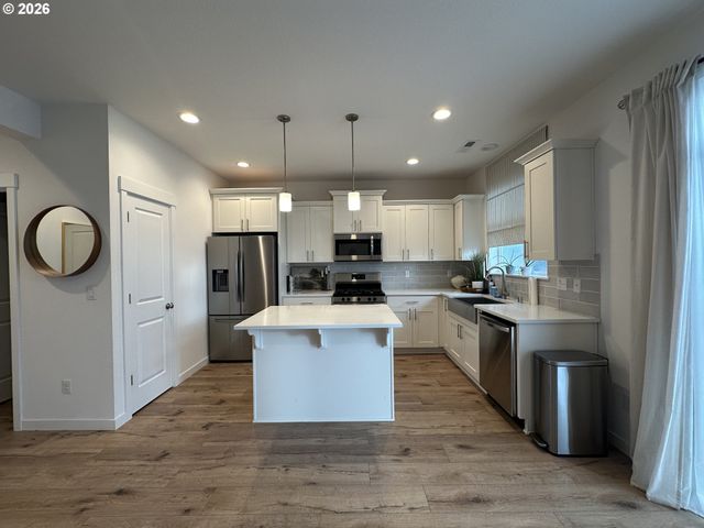1003 Ne 17TH St, Battle Ground, WA 98604