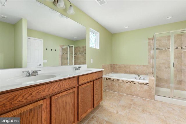 112 NORWICH CT, Stephens City, VA 22655