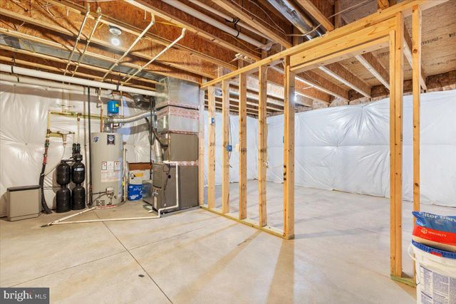 112 NORWICH CT, Stephens City, VA 22655