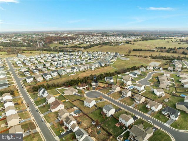 112 NORWICH CT, Stephens City, VA 22655