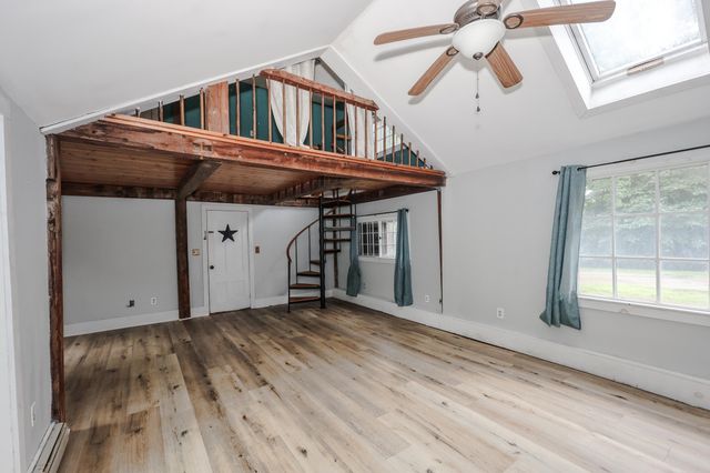 3 Depot Street, New Boston, NH 03070
