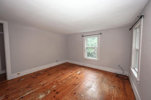 3 Depot Street, New Boston, NH 03070