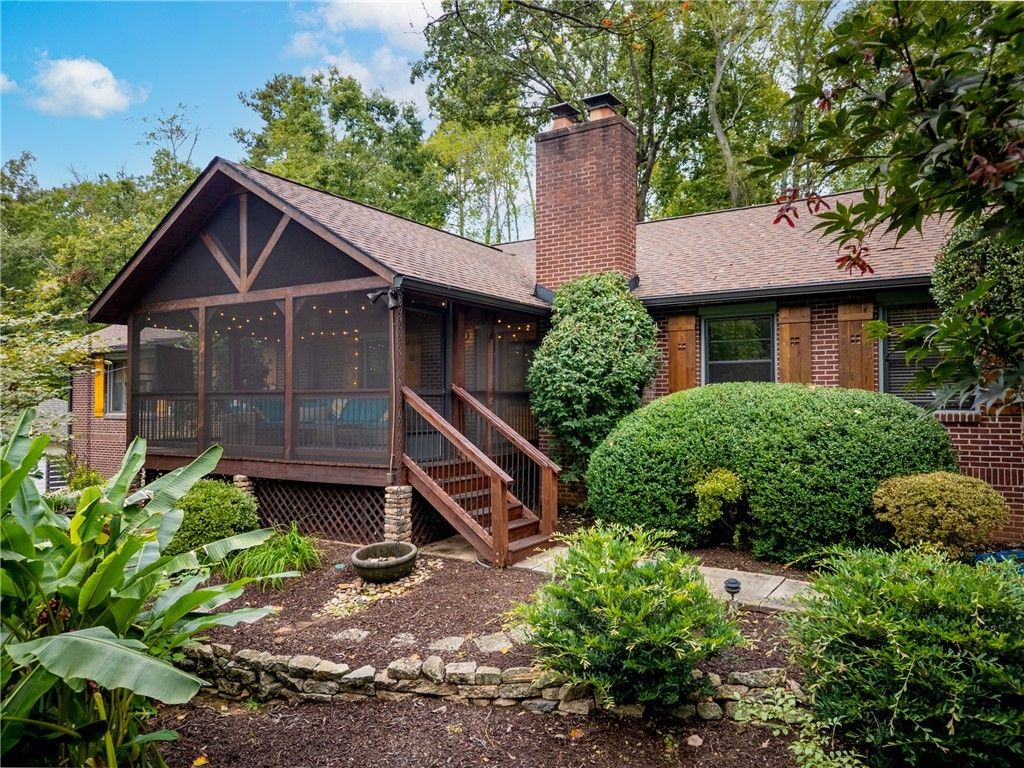 121 Poole Lane, Clemson, SC 29631