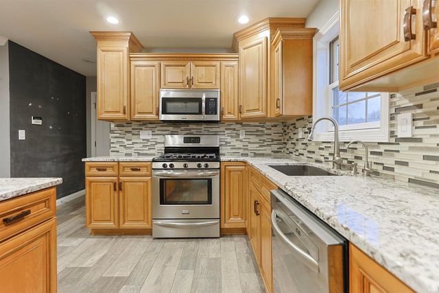 57657 Boulder Court, Goshen, IN 46528