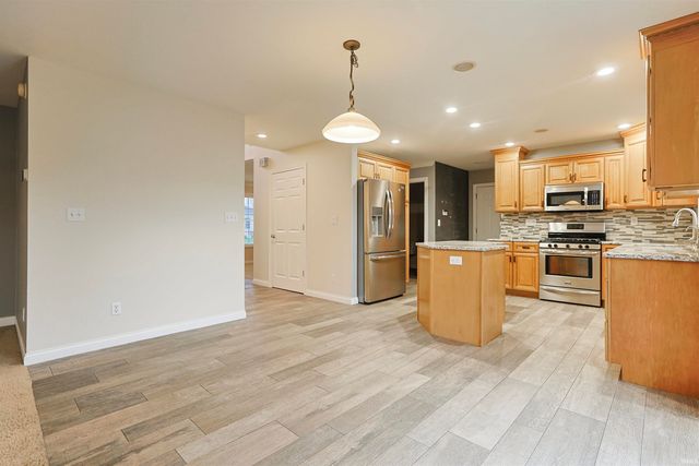57657 Boulder Court, Goshen, IN 46528