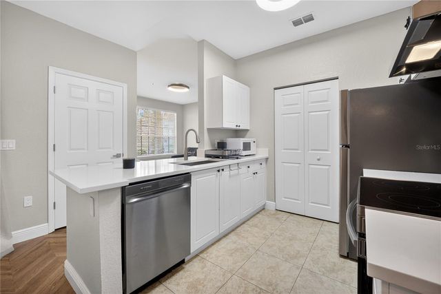 839 GRAND REGENCY POINT 104, Altamonte Springs, FL 32714