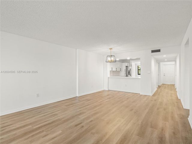 7547 Fairfax Drive 210, Tamarac, FL 33321