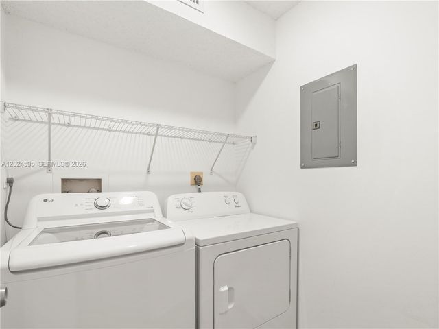 7547 Fairfax Drive 210, Tamarac, FL 33321