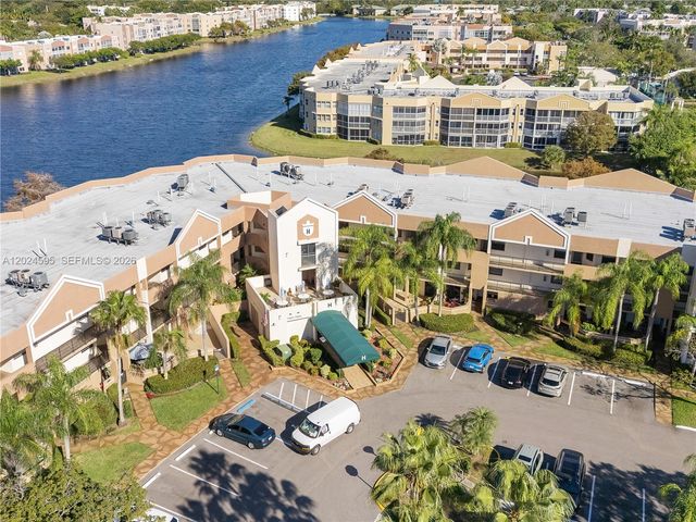 7547 Fairfax Drive 210, Tamarac, FL 33321
