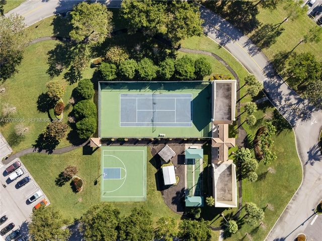 7547 Fairfax Drive 210, Tamarac, FL 33321