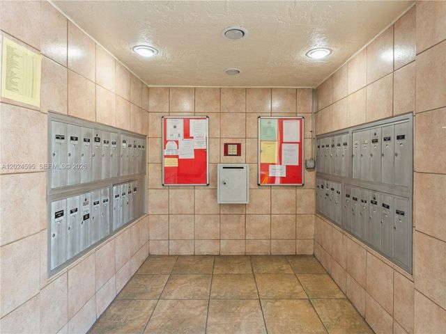 7547 Fairfax Drive 210, Tamarac, FL 33321