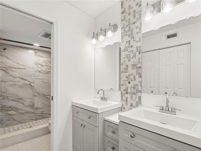 7547 Fairfax Drive 210, Tamarac, FL 33321