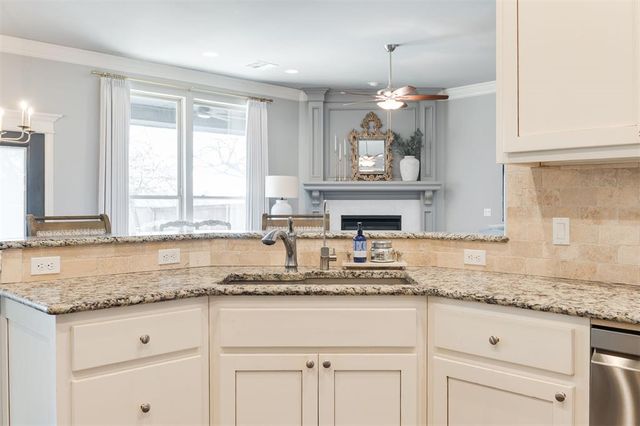 6004 NW 151st Terrace, Edmond, OK 73013