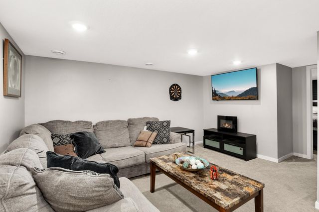 6513 Delaney Avenue, Inver Grove Heights, MN 55076