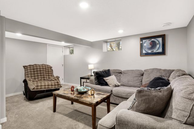 6513 Delaney Avenue, Inver Grove Heights, MN 55076