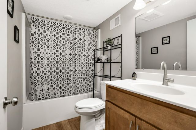 6513 Delaney Avenue, Inver Grove Heights, MN 55076