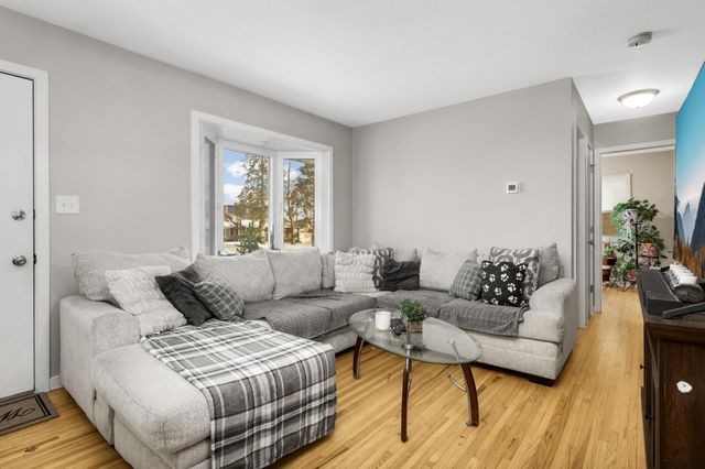 6513 Delaney Avenue, Inver Grove Heights, MN 55076