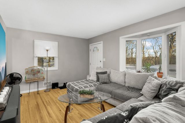 6513 Delaney Avenue, Inver Grove Heights, MN 55076