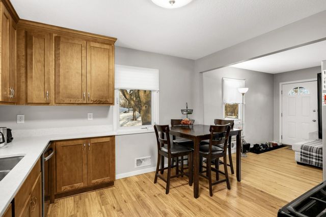 6513 Delaney Avenue, Inver Grove Heights, MN 55076