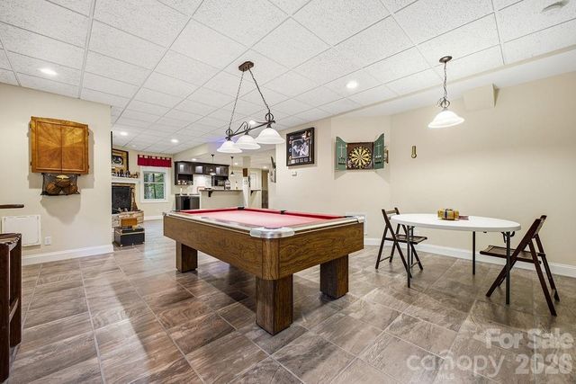 3121 Cove Loop Road, Hendersonville, NC 28739