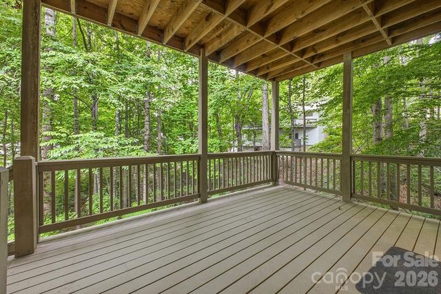 3121 Cove Loop Road, Hendersonville, NC 28739