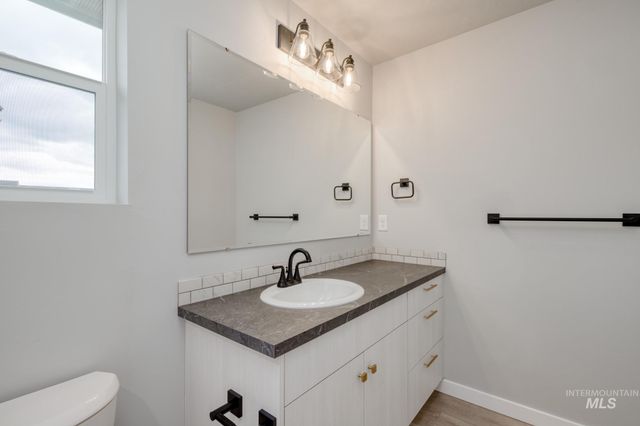 643 N Aleppo Way, Meridian, ID 83642