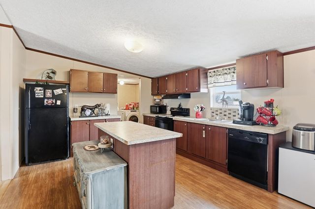 271 Country Meadows Ln, Cookeville, TN 38501