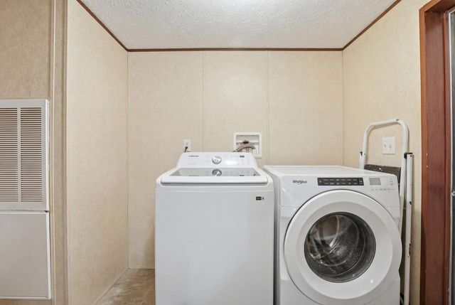 271 Country Meadows Ln, Cookeville, TN 38501