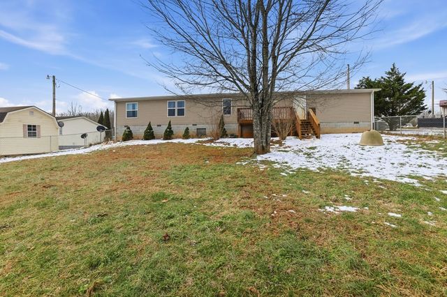 271 Country Meadows Ln, Cookeville, TN 38501