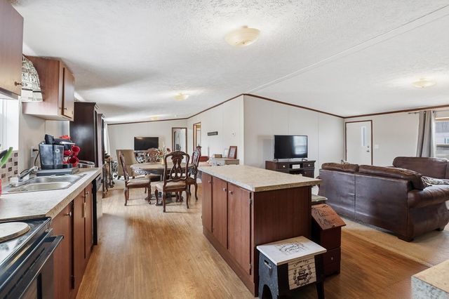 271 Country Meadows Ln, Cookeville, TN 38501