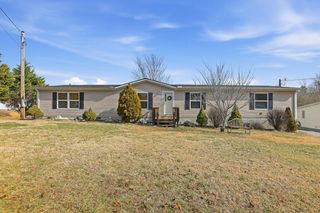 271 Country Meadows Ln, Cookeville, TN 38501