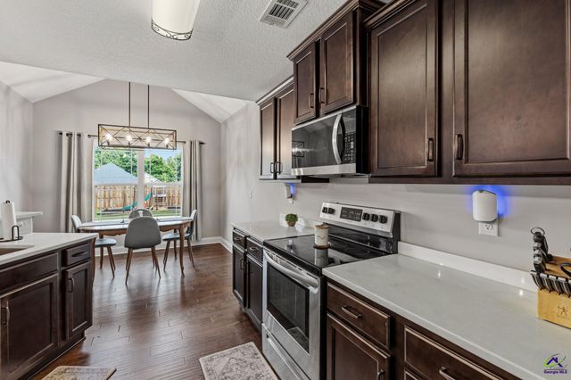 146 Hawks Ridge Trace, Byron, GA 31008