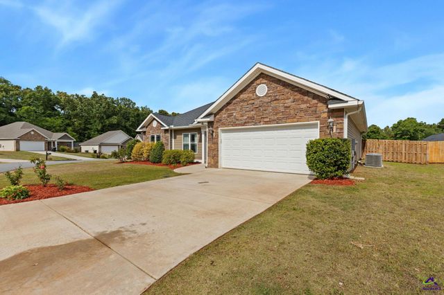 146 Hawks Ridge Trace, Byron, GA 31008
